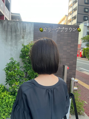 オリーブブラウン