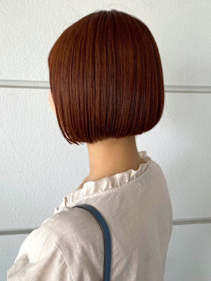 オレンジブラウン 丸みショートボブ 髪質改善カラー 艶髪