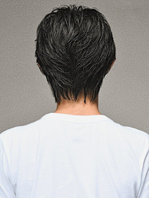 ナチュラル毛流れセンターパート