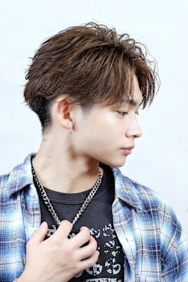 コンマバングショートフェザーマッシュ