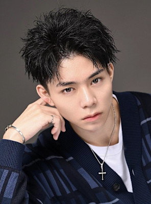 大人かきあげパーマ　