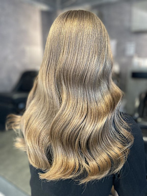 《三宅悠斗》ミルクティーベージュ/大宮/ブリーチ