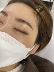 ハリウッドブロウリフト