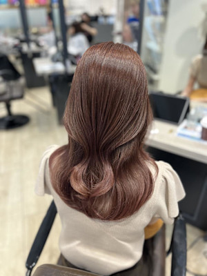 Mako ピンクベージュ ブリーチなし 透明感カラー モテ髪