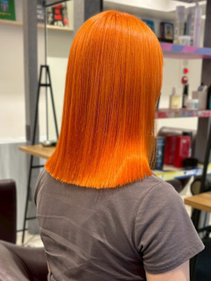  切りっぱなしボブ オレンジカラー 髪質改善 顔周りカット