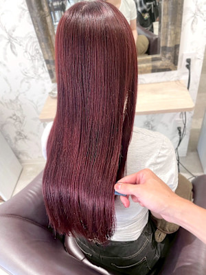 ピンクベージュ 髪質改善 縮毛矯正 20代 ストレート 艶髪