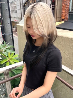 裾カラー デザインカラー 顔周りカット 20代 レイヤー