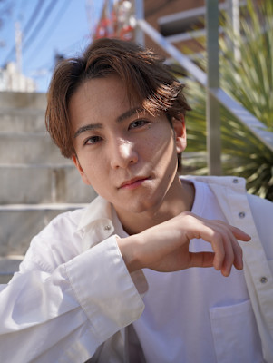 センターパートフェザーショートフェザーパーマニュアンスパーマ