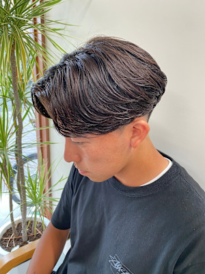 センターパートニュアンスパーマ毛流れセンターパート