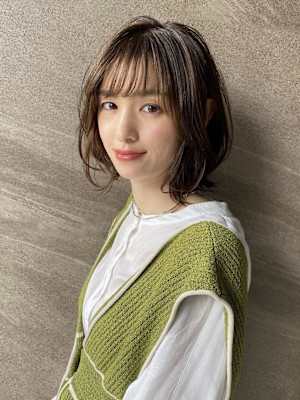 ミディアムボブ