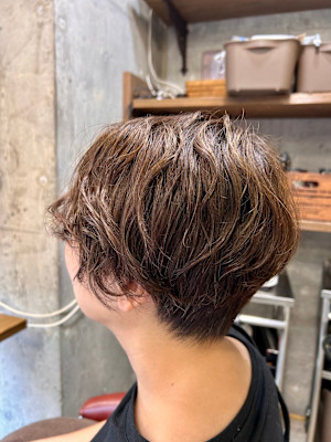 ショート×ゆる巻きパーマ