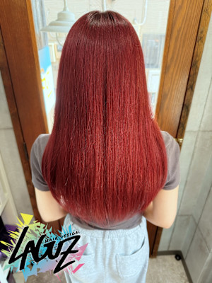 鮮やかレッドストレート【ツヤ感映えカラー】