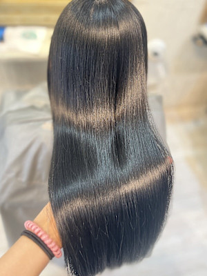 【美髪矯正】大人可愛いブルーブラックのツヤ髪/酸性ストレート