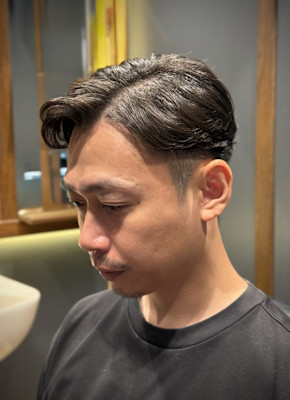 メンズショート　刈り上げ　ニュアンスパーマ