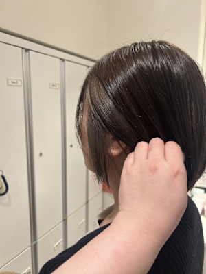 イヤリングカラー