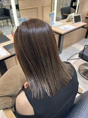 ナチュラルベージュ