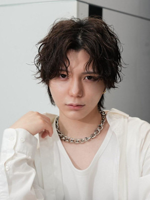 波巻きパーマショートウルフ