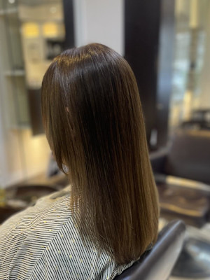 ツヤツヤの縮毛矯正