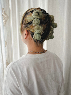 タイトリボンアレンジ/個性派ヘアセット/結婚式お呼ばれヘア