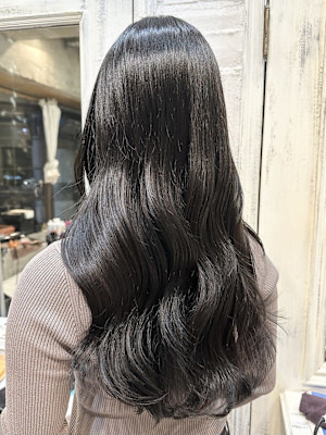 透明感抜群のオリーブグレー