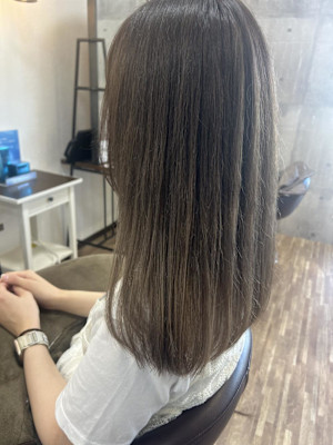 セミロング／ラテブラウン