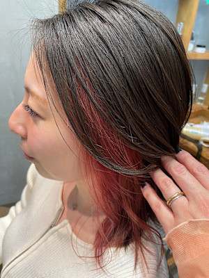 イヤリングカラー