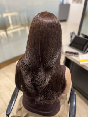 Mako チョコレートブラウン くびれ巻き 透明感カラー