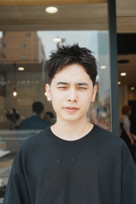 スパイキーショートメンズカットツーブロック平塚美容室