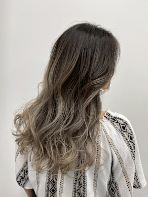 髪質改善/イルミナカラー／アディクシーカラー/ホワイトグレー