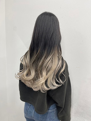 カット+グラデーションカラー