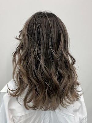 カット/カラー/トリートメント/ブリーチ