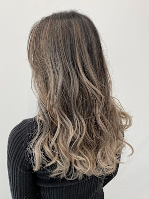 外国人風バレイヤージュ