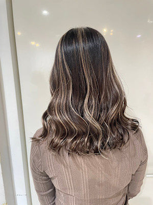 グレーベージュ ニュアンスカラー ミルクティーピンク ブルー