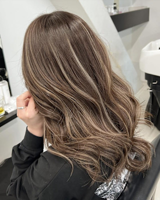 グレーベージュ ニュアンスカラー ミルクティーピンク ブルー