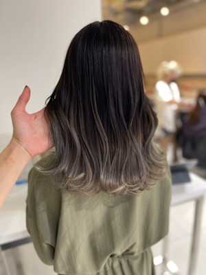 グレーベージュ ニュアンスカラー ミルクティーピンク ブルー