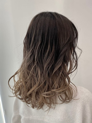 ミルクティーベージュ