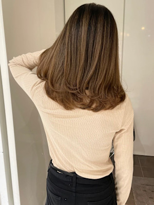 マロンベージュ