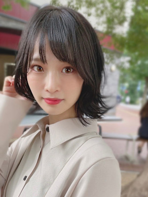 ダークグレージュ