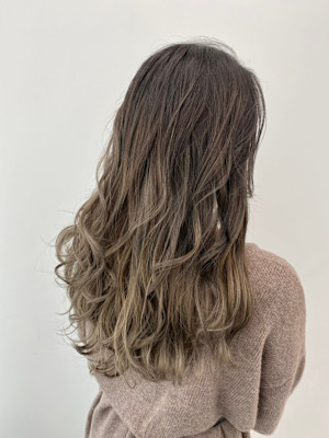 イルミナカラーグレージュ