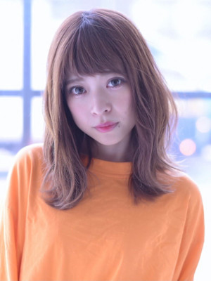 韓国風セミロングスタイル