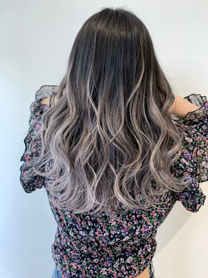 ホワイトグラデーション