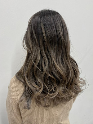 グラデーションカラー ミルクティーカラー