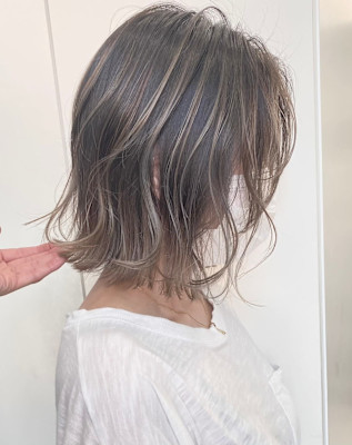 ウェーブ巻きヘアのイメージ画像