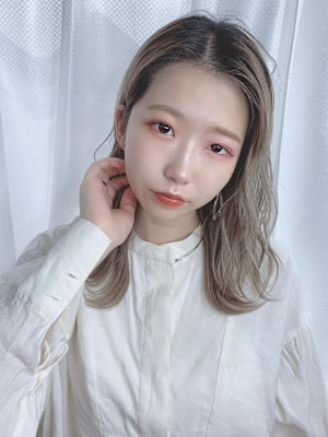 耳かけアップスタイル