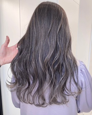 シルバーグレージュ