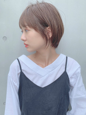 クビレショートスタイル