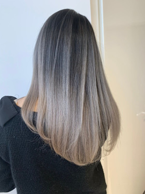 ホワイトグラデーション