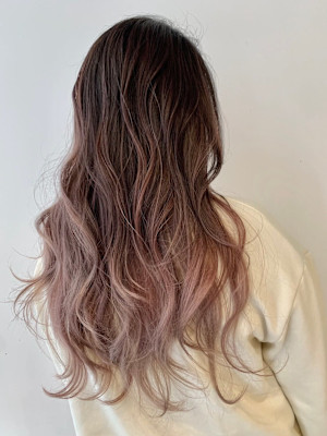 ピンクベージュグラデーション