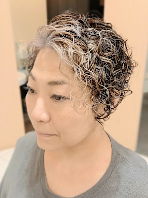 白髪ぼかしハイライト