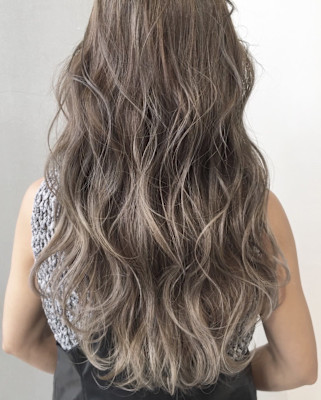 バレイヤージュカラー